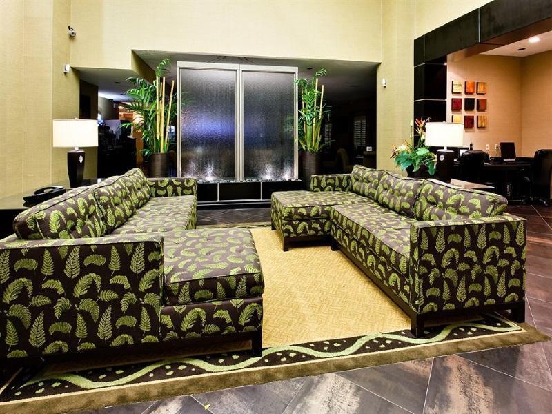Holiday Inn Express Hotel & Suites Dallas South - Desoto By Ihg Exterior foto