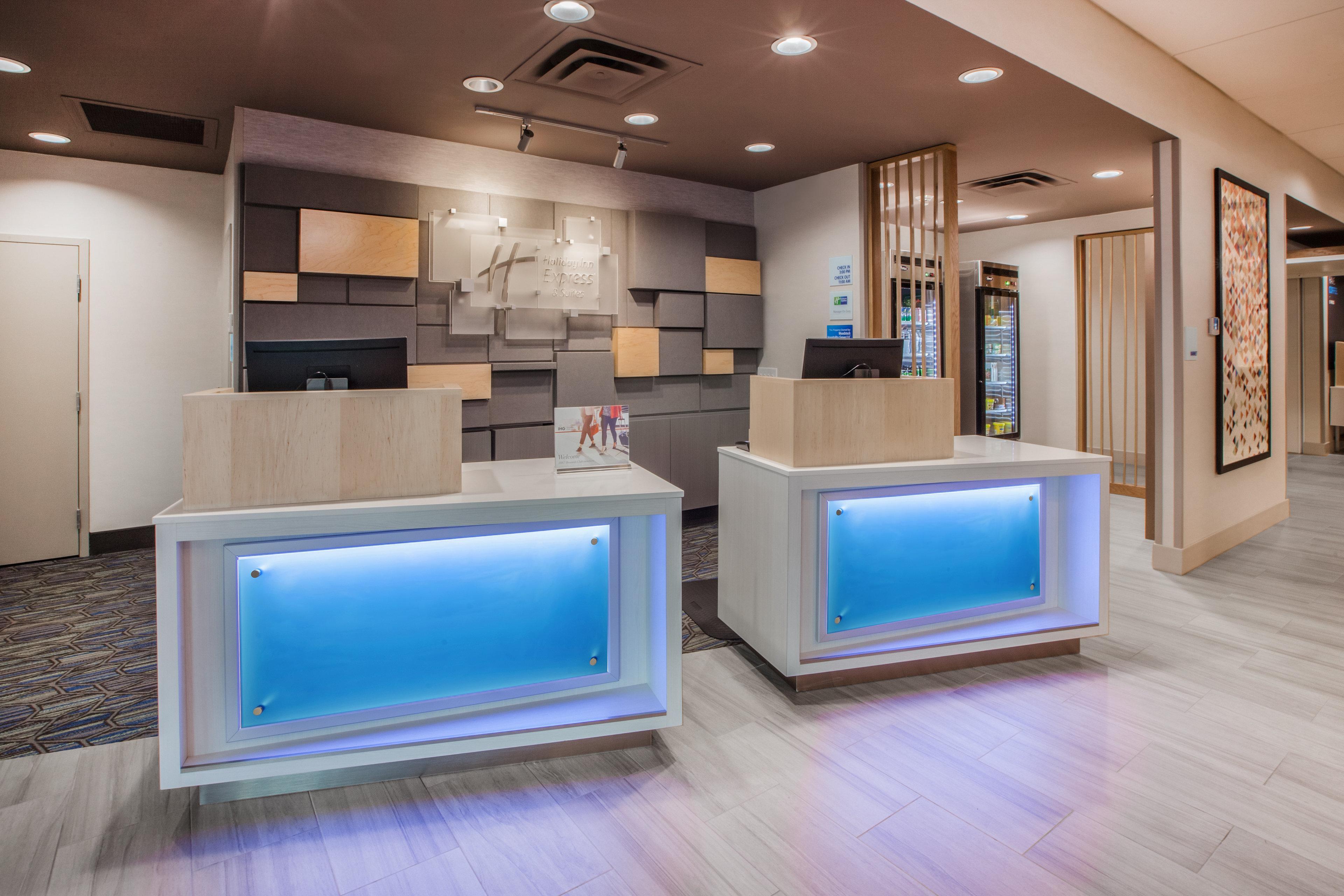 Holiday Inn Express Hotel & Suites Dallas South - Desoto By Ihg Exterior foto