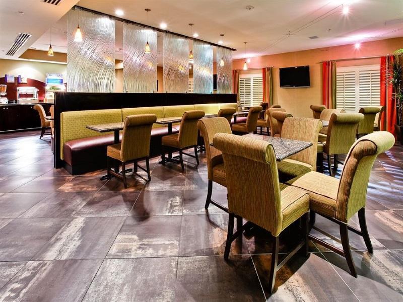 Holiday Inn Express Hotel & Suites Dallas South - Desoto By Ihg Exterior foto