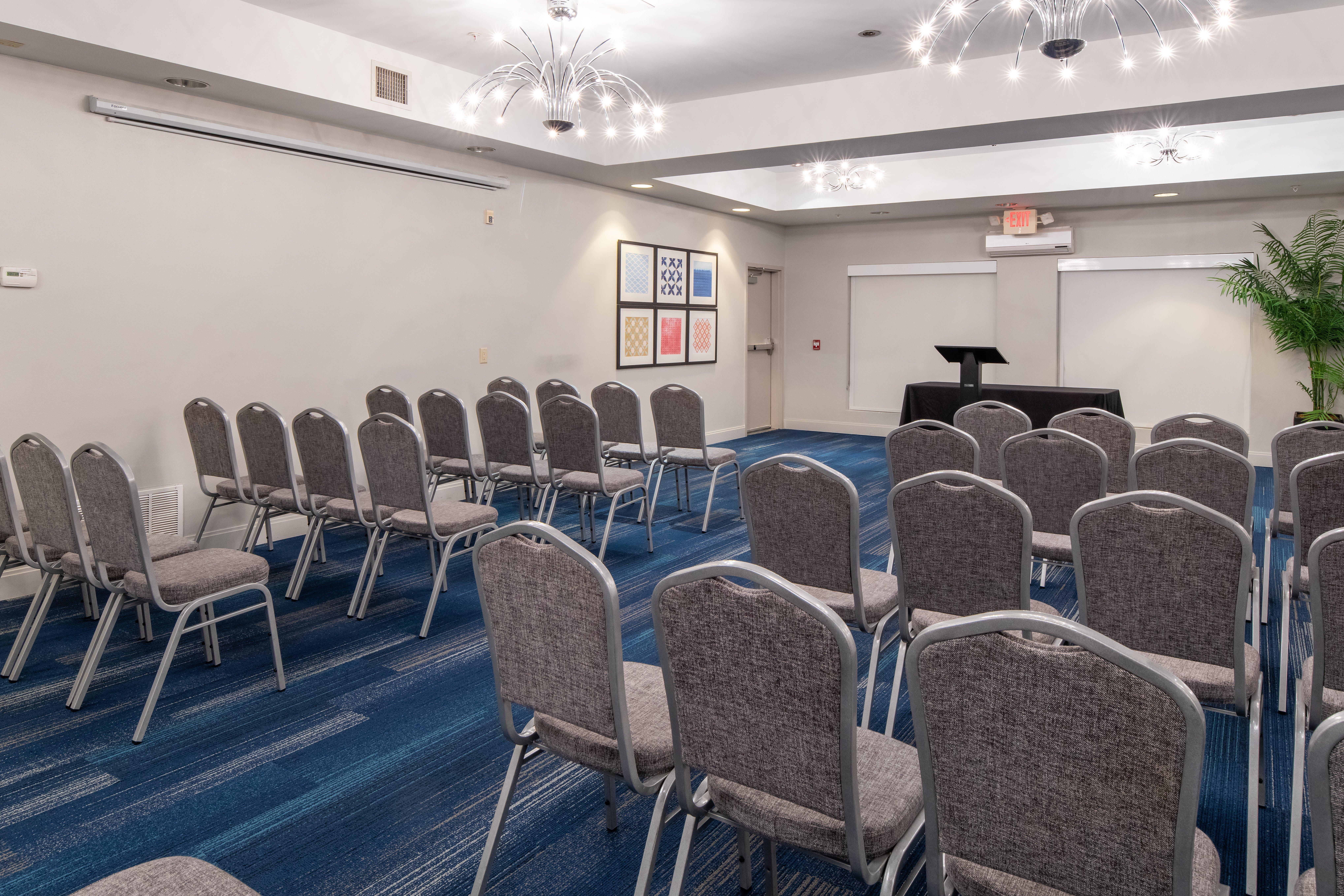 Holiday Inn Express Hotel & Suites Dallas South - Desoto By Ihg Exterior foto