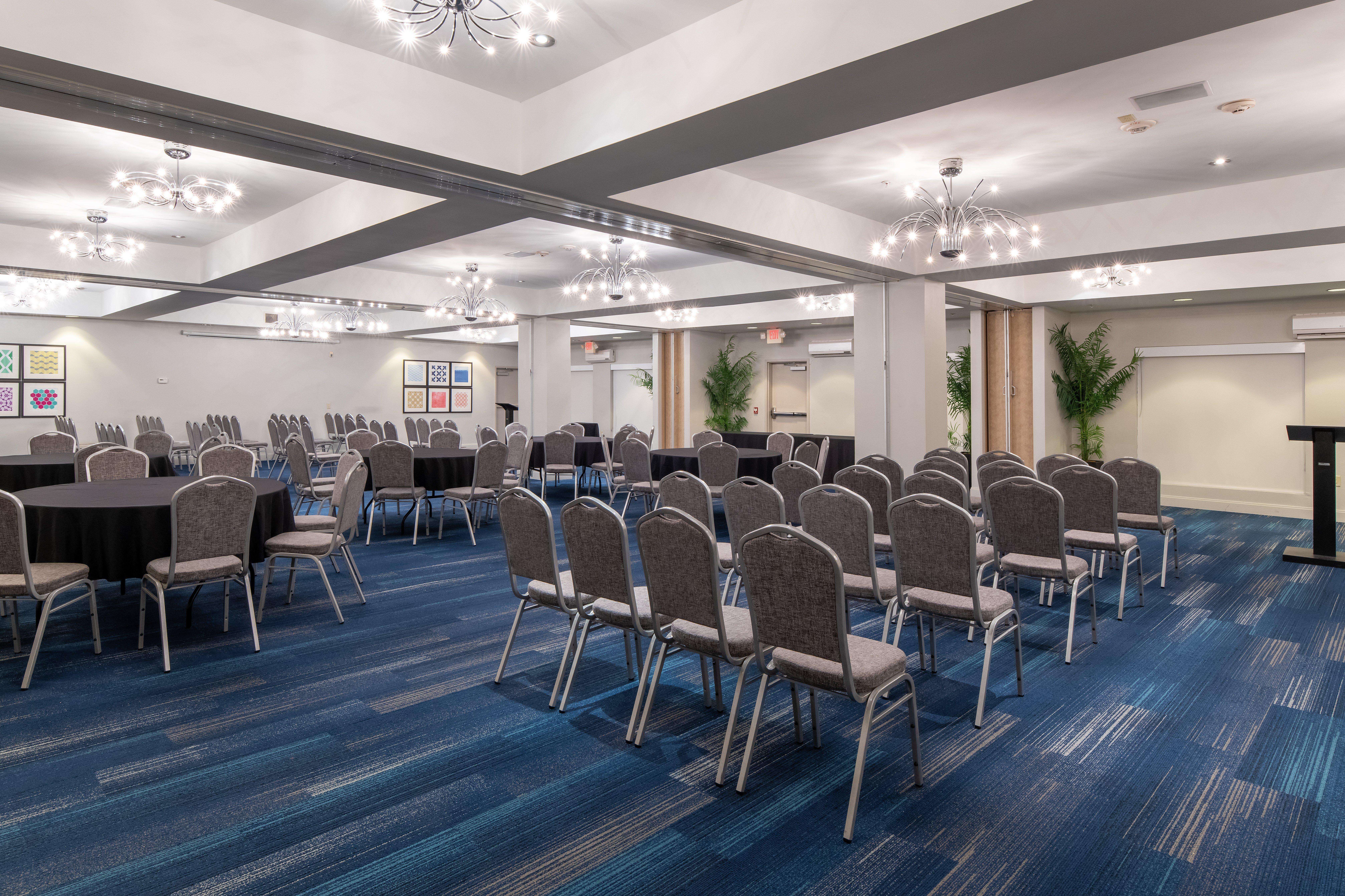 Holiday Inn Express Hotel & Suites Dallas South - Desoto By Ihg Exterior foto