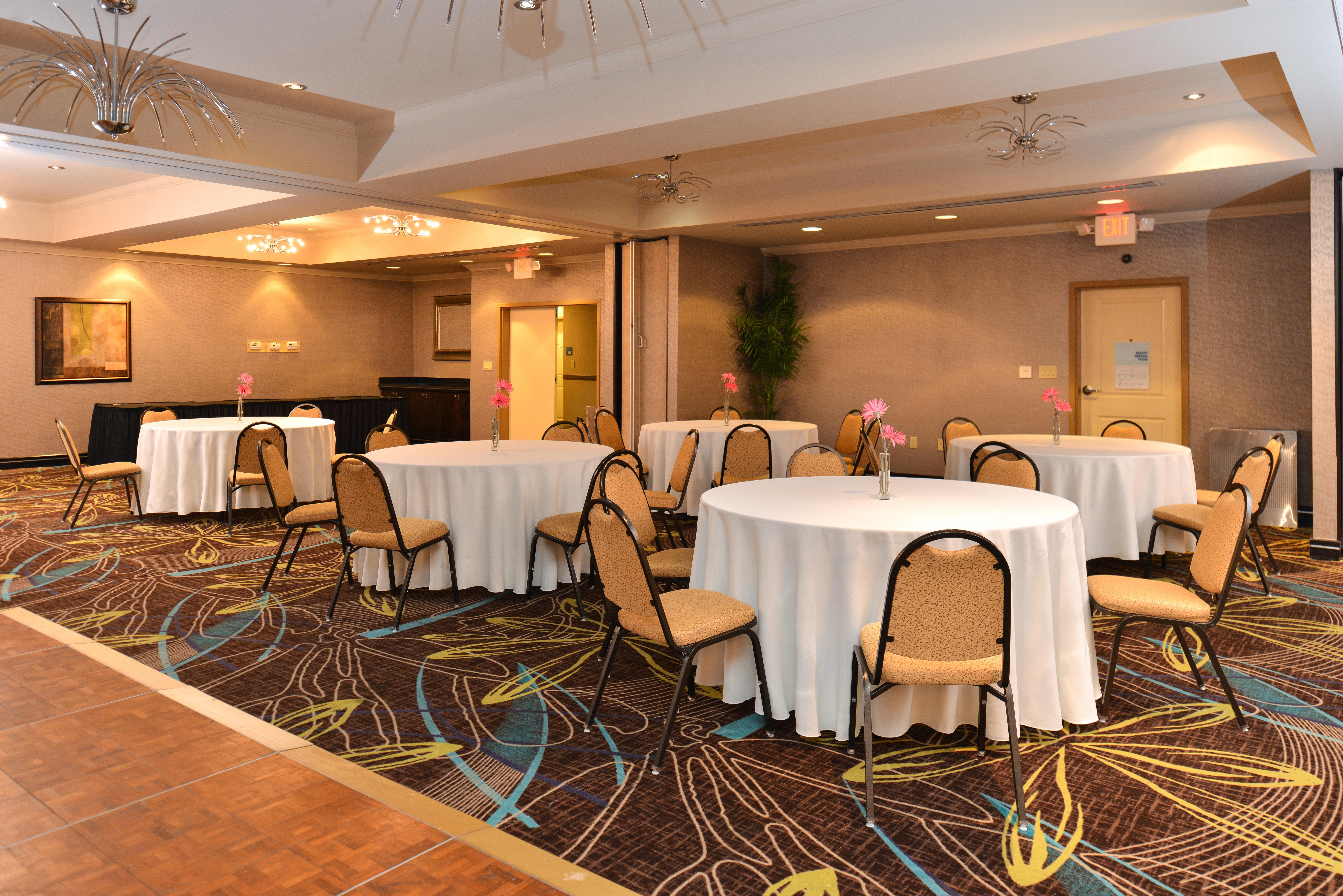 Holiday Inn Express Hotel & Suites Dallas South - Desoto By Ihg Exterior foto