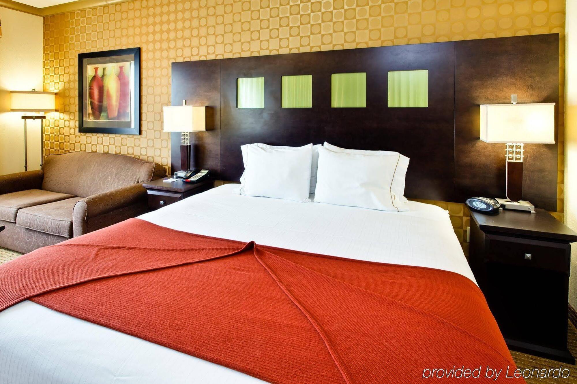 Holiday Inn Express Hotel & Suites Dallas South - Desoto By Ihg Exterior foto