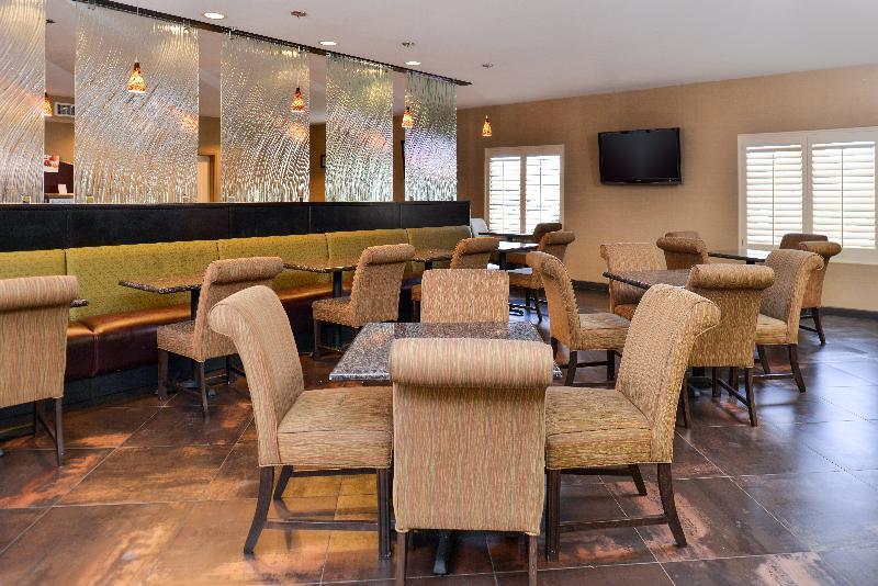 Holiday Inn Express Hotel & Suites Dallas South - Desoto By Ihg Exterior foto